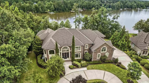 Railroad bidding war back on; Canadian Pac ups bid for KSU