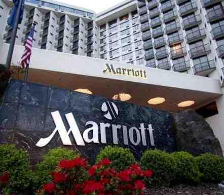 The UPS Store franchise system size and composition.